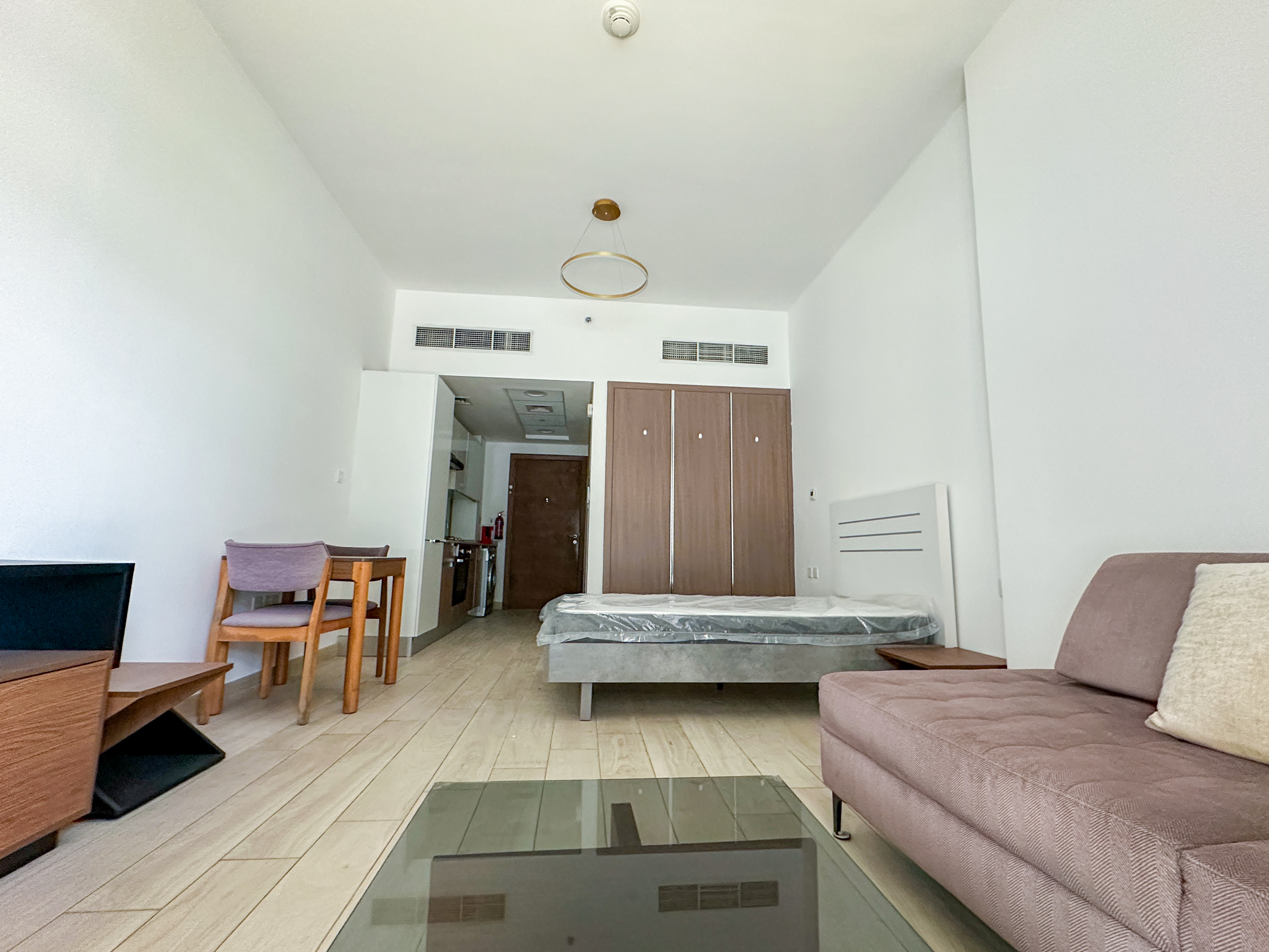 Studio with balcony Al Jaddaf | Near Metro | canal view | Ideal for Airport & Business Bay Staff