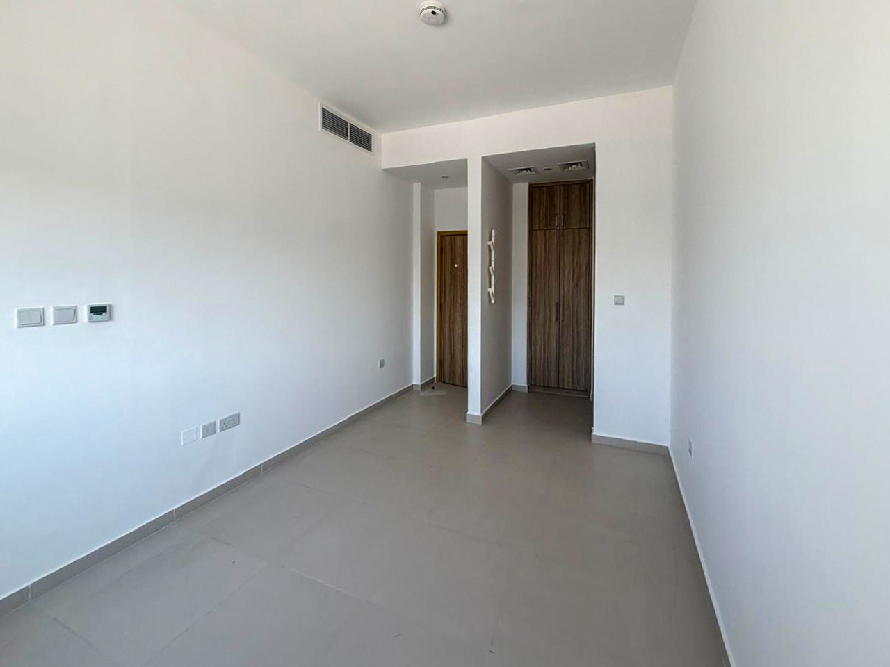 Bright | Spacious Layout | Close to Park