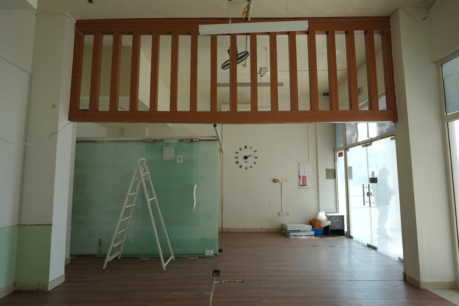 Corner Shop | Prime Location | Spacious Layout