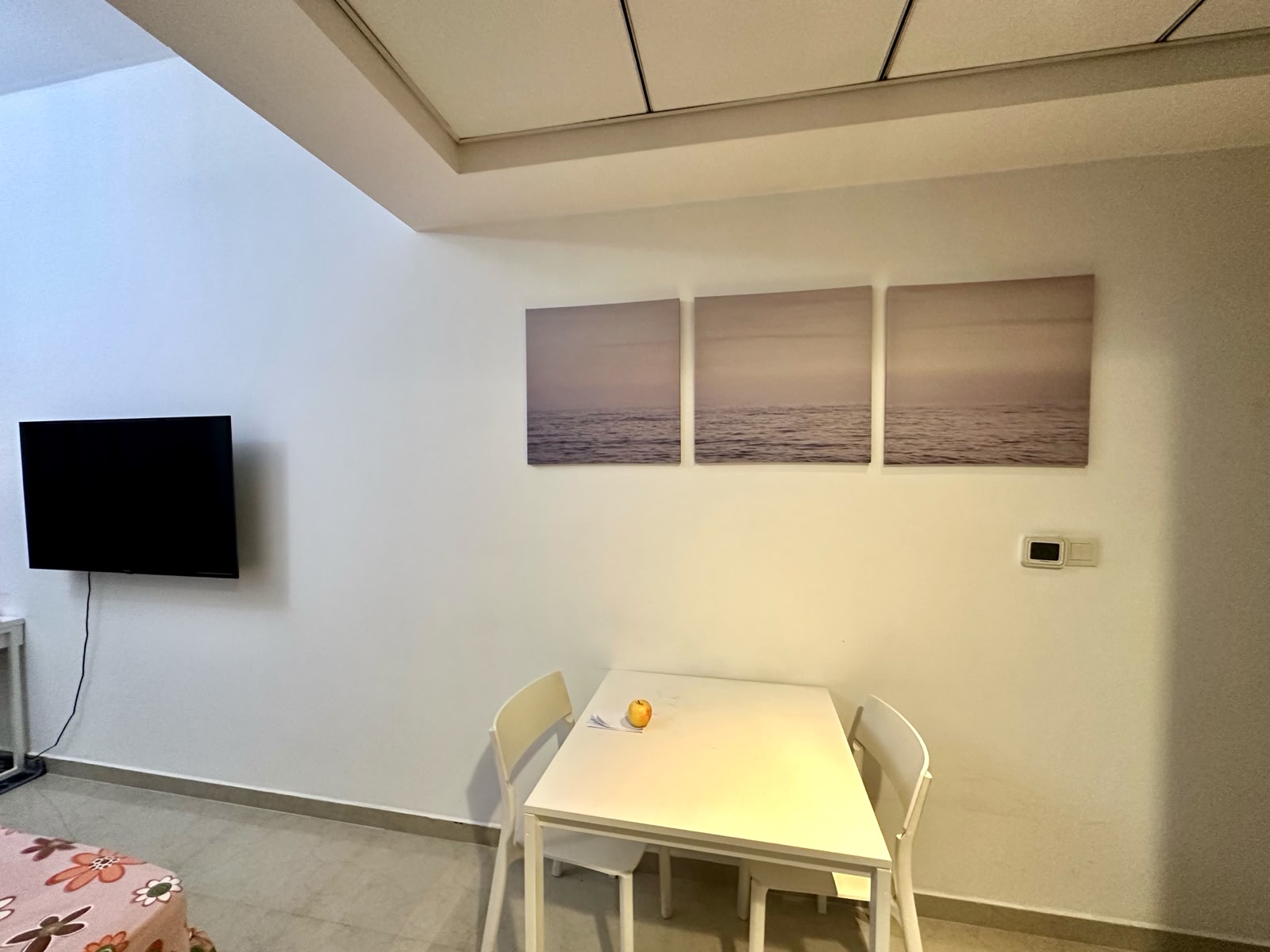 Modern Studio | Comfort Living | Hanover Square