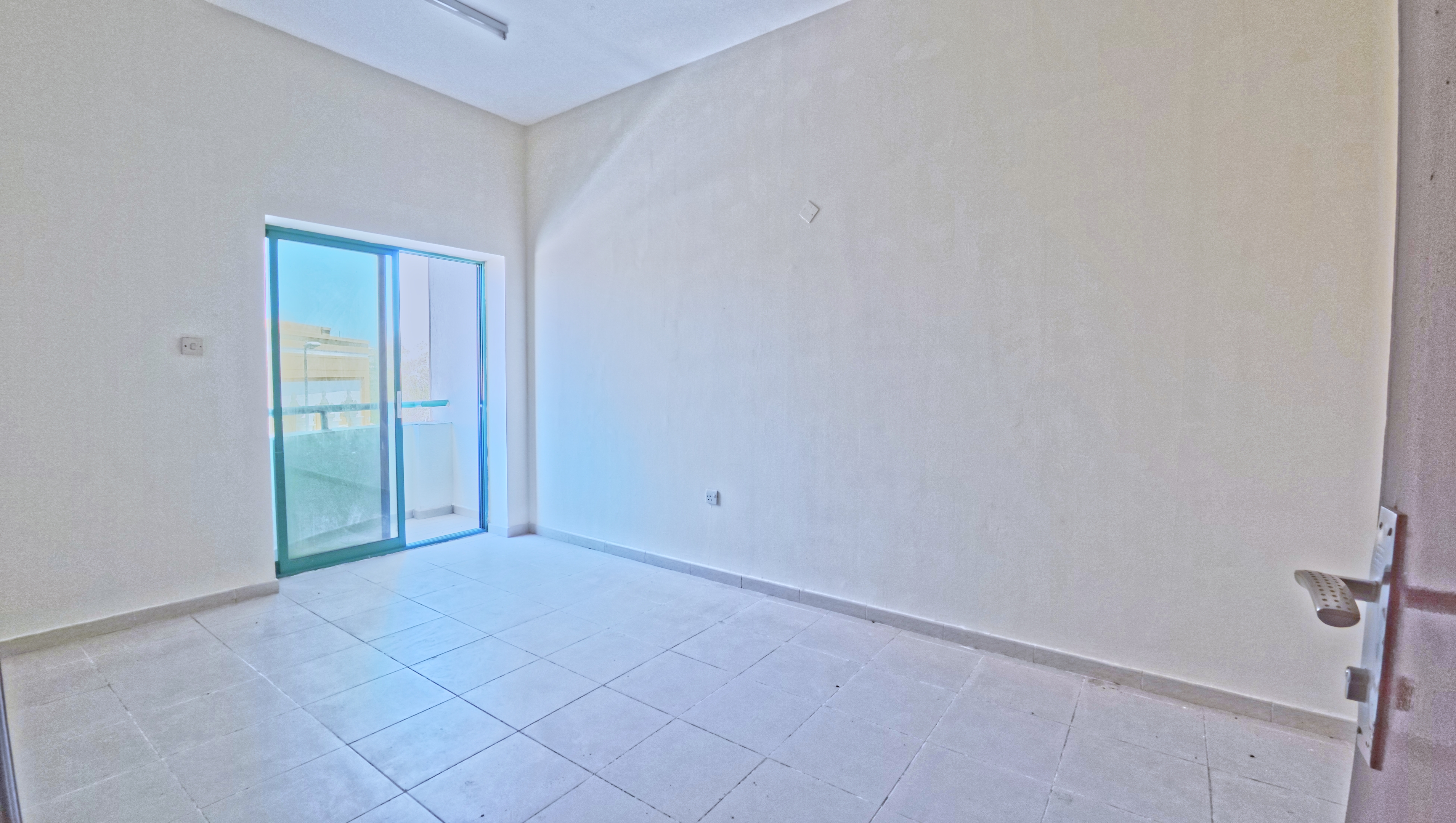 Spacious Layout | Big balcony | Near Bus Stop