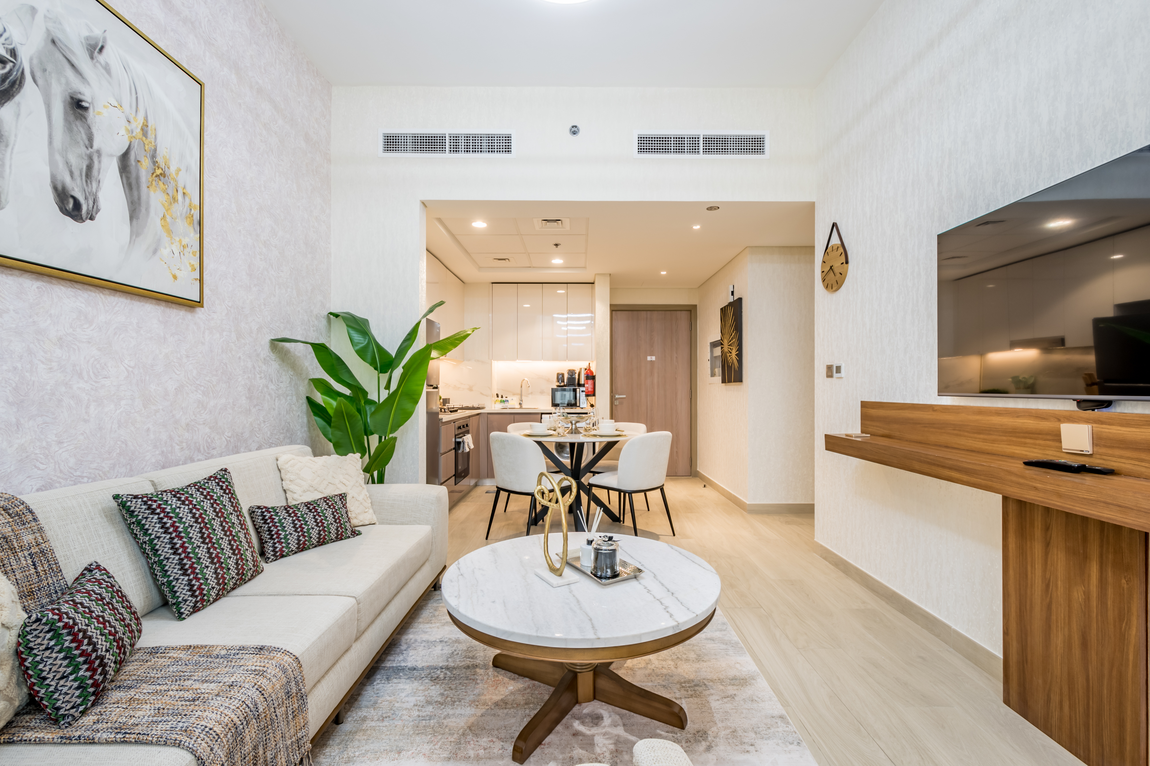 PRIME INVESTMENT AREA | FURNISHED 2BR | HIGH ROI — Photo 3