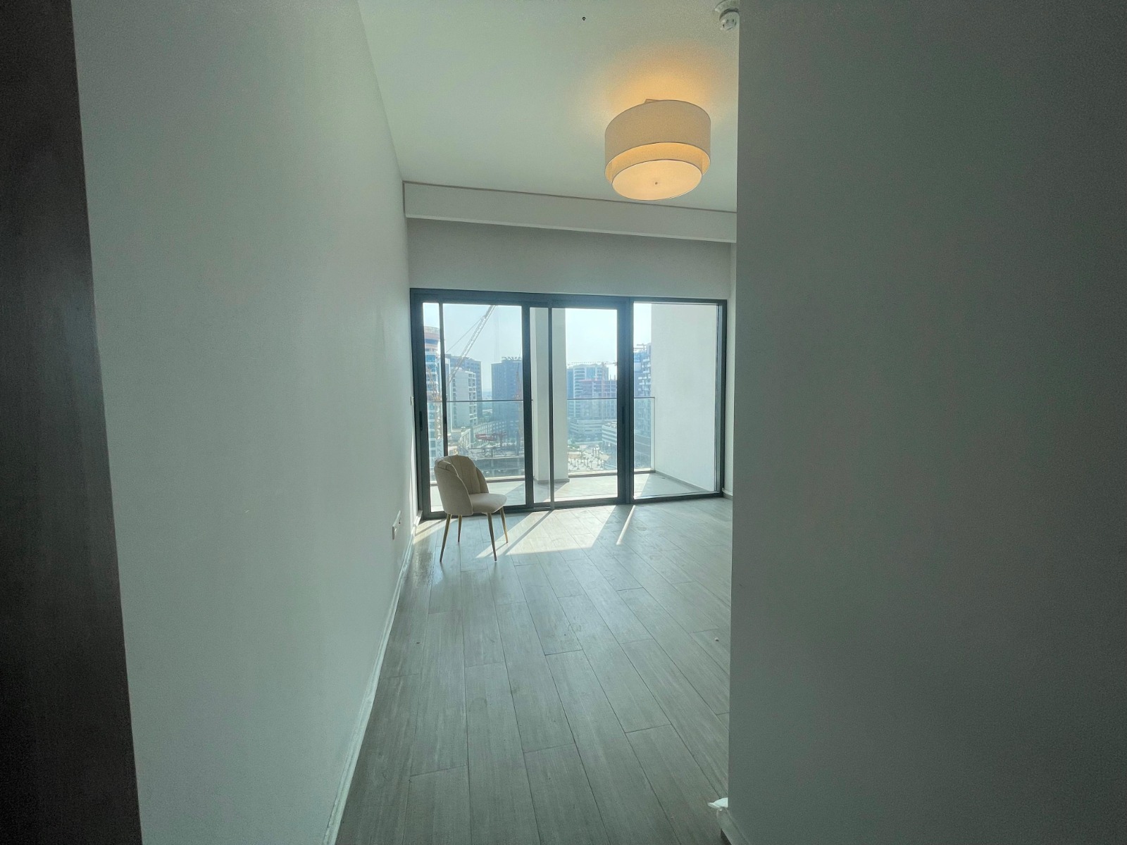 Bright | Big Layout | Community View