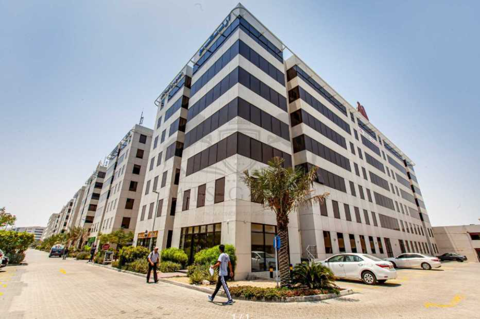 Half Floor Offices | Prime Location | DIP