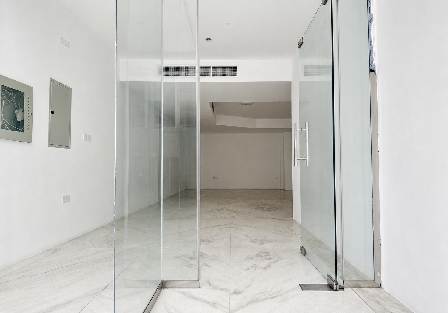 Prime Shop | High Visibility | Ready to Move