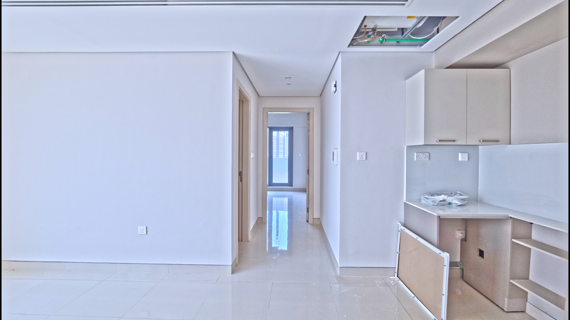 Spacious Layout | Vacant |with Balcony | Open Kitchen Prime Location
