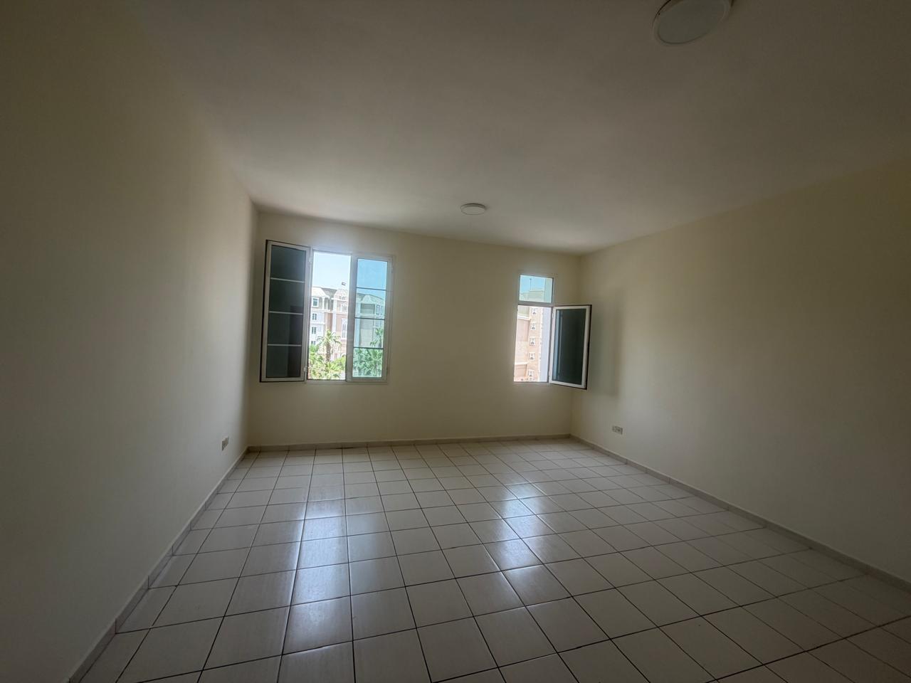 Investor's Dream | Prime Location | Great Price photo 5