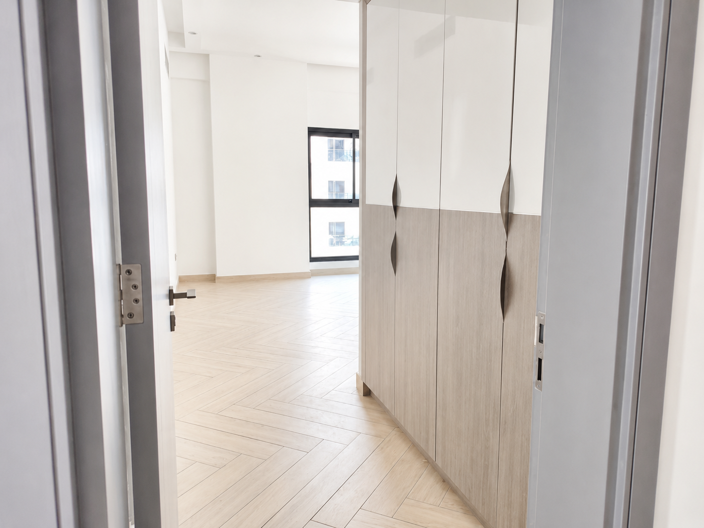 Spacious Layout | Open View | Ready to Move