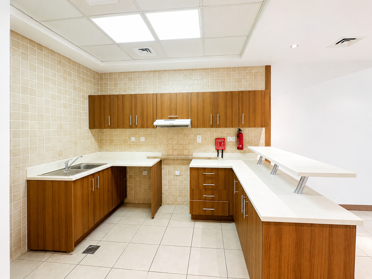 Next to Tram | Huge Layout | Ready To Move