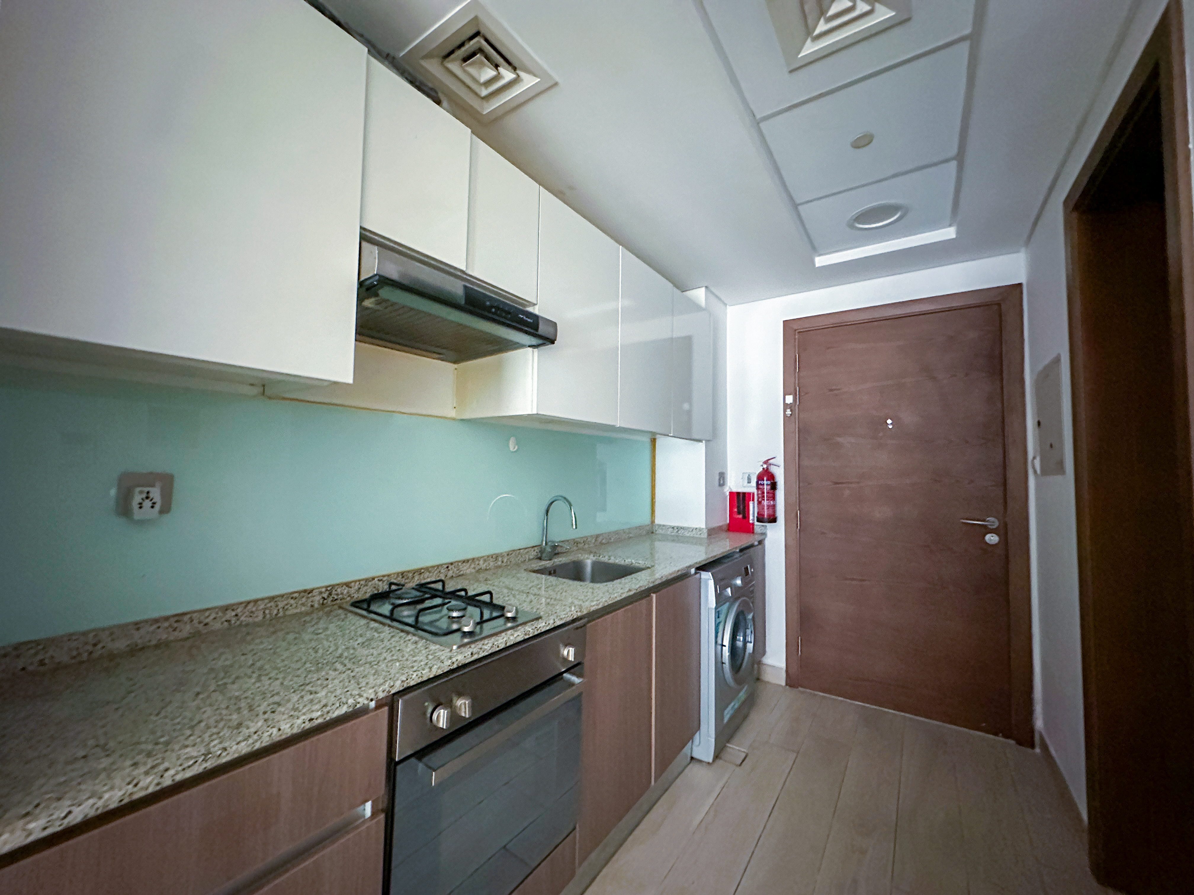 Studio with balcony Al Jaddaf | Near Metro | canal view | Ideal for Airport & Business Bay Staff