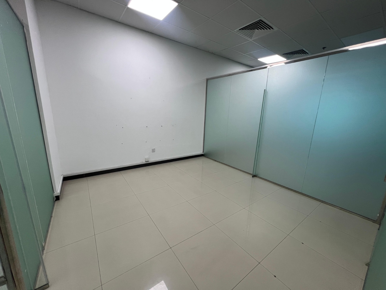 Spacious Office | Ready to Move-in | City View