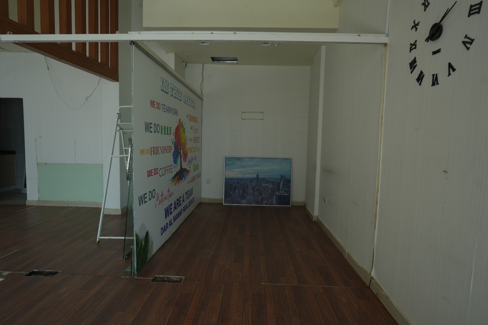 Corner Shop | Prime Location | Spacious Layout