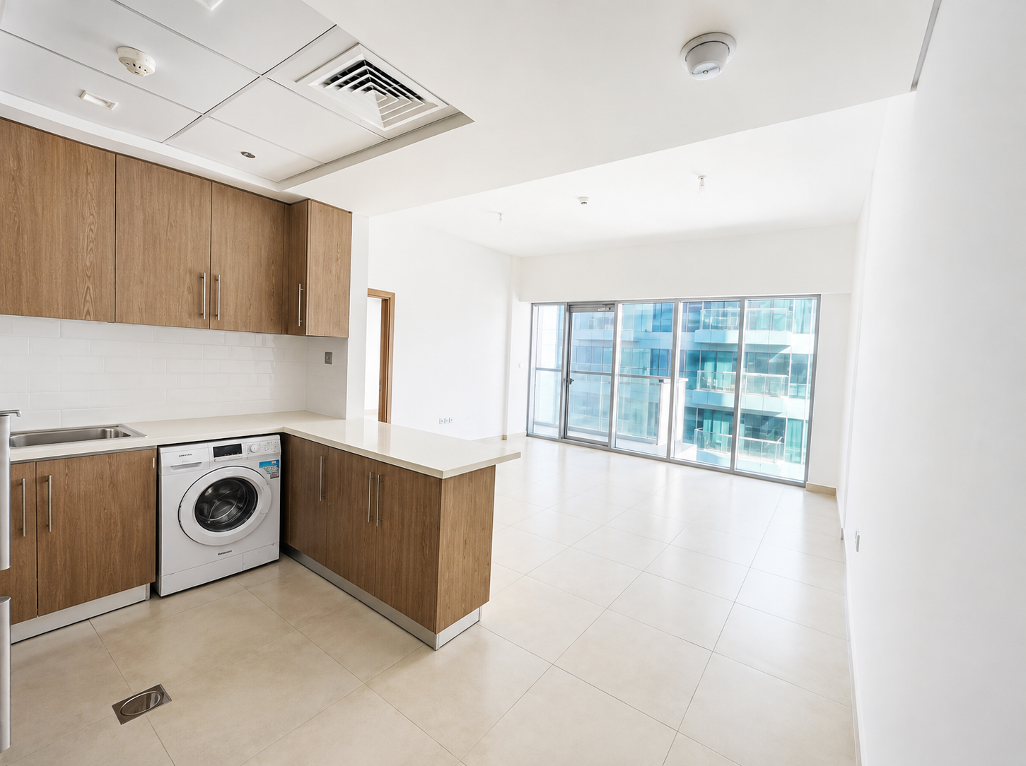 Elegant Residence | Bright Interiors | Best Value