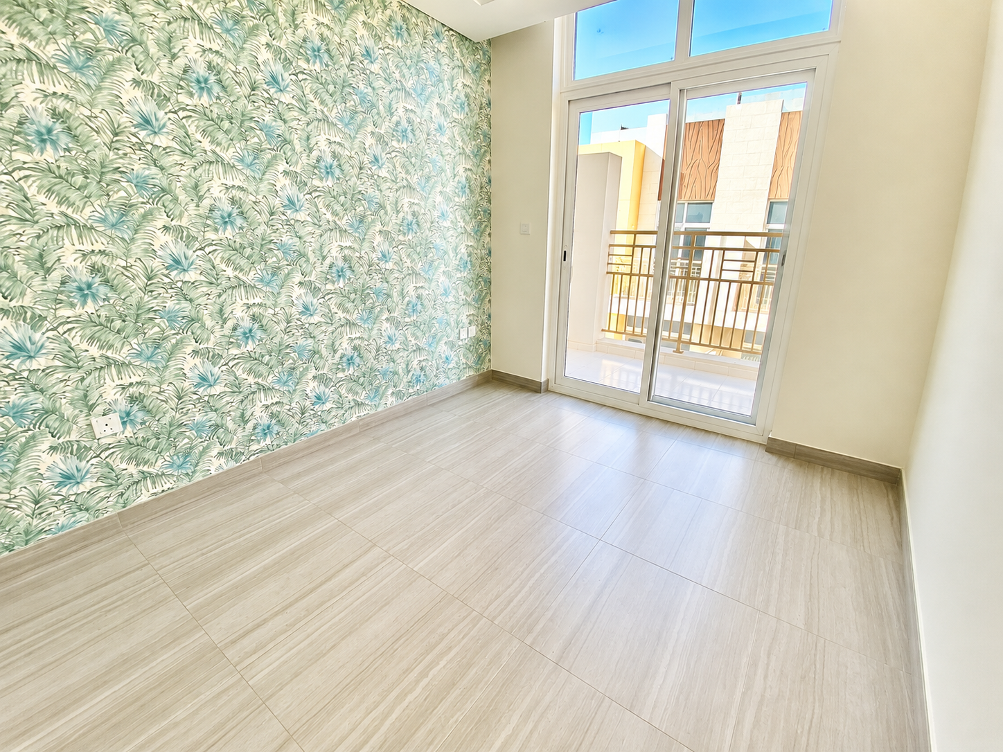 Single-Row | Middle Unit | Ready to Move