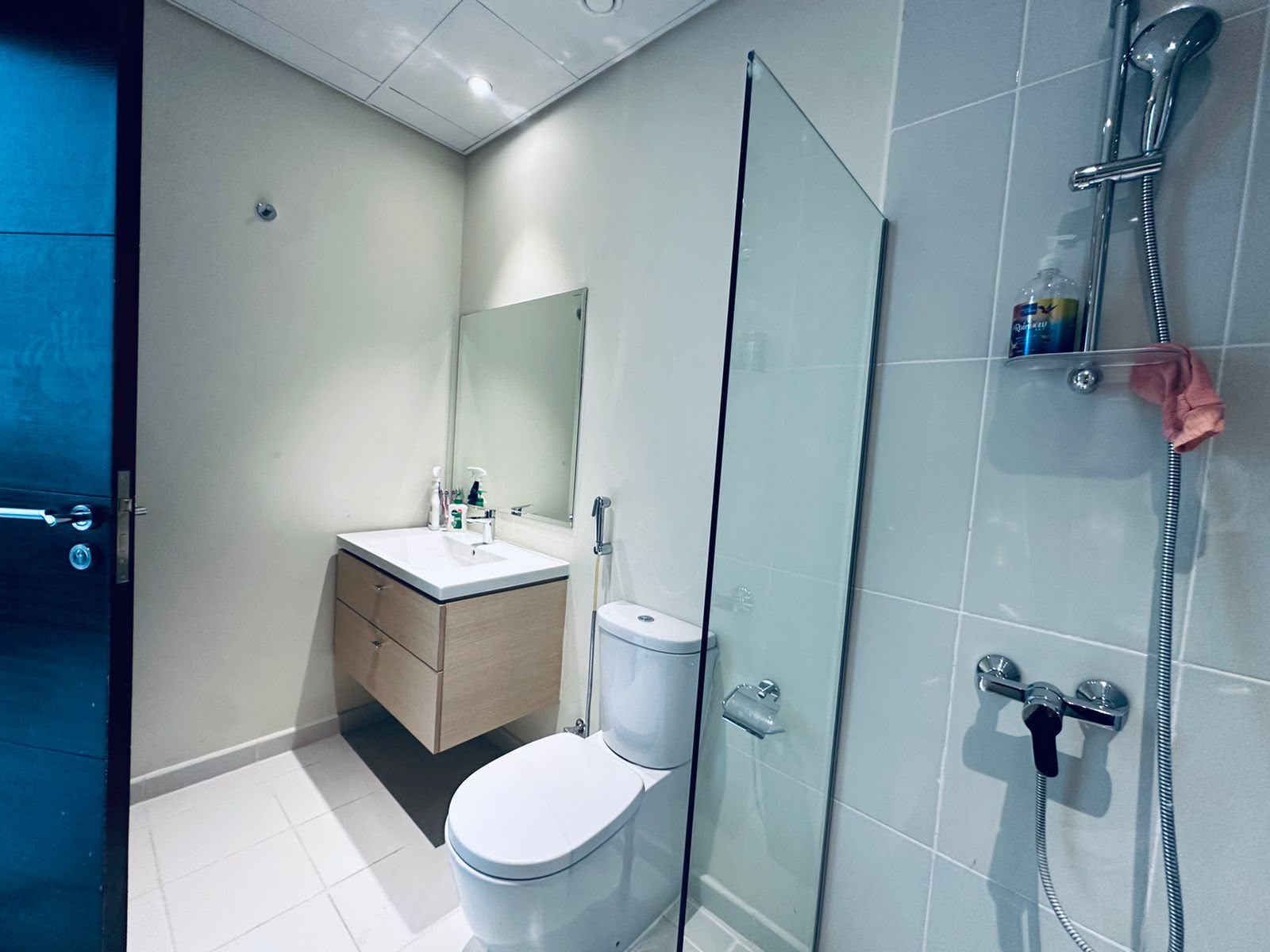 Spacious 2-Bedroom | Semi-Furnished | Balcony · image 6