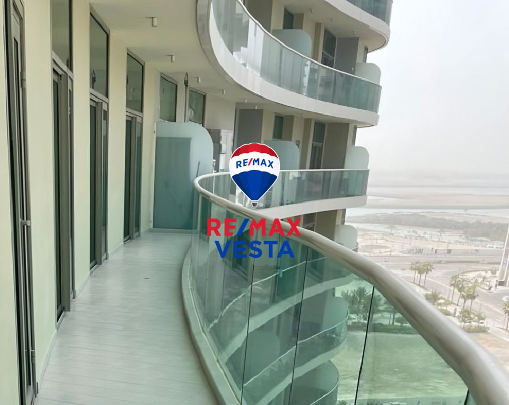Panoramic Sea View | Maid Room | Large Balcony | Rented Unit W/High ROI