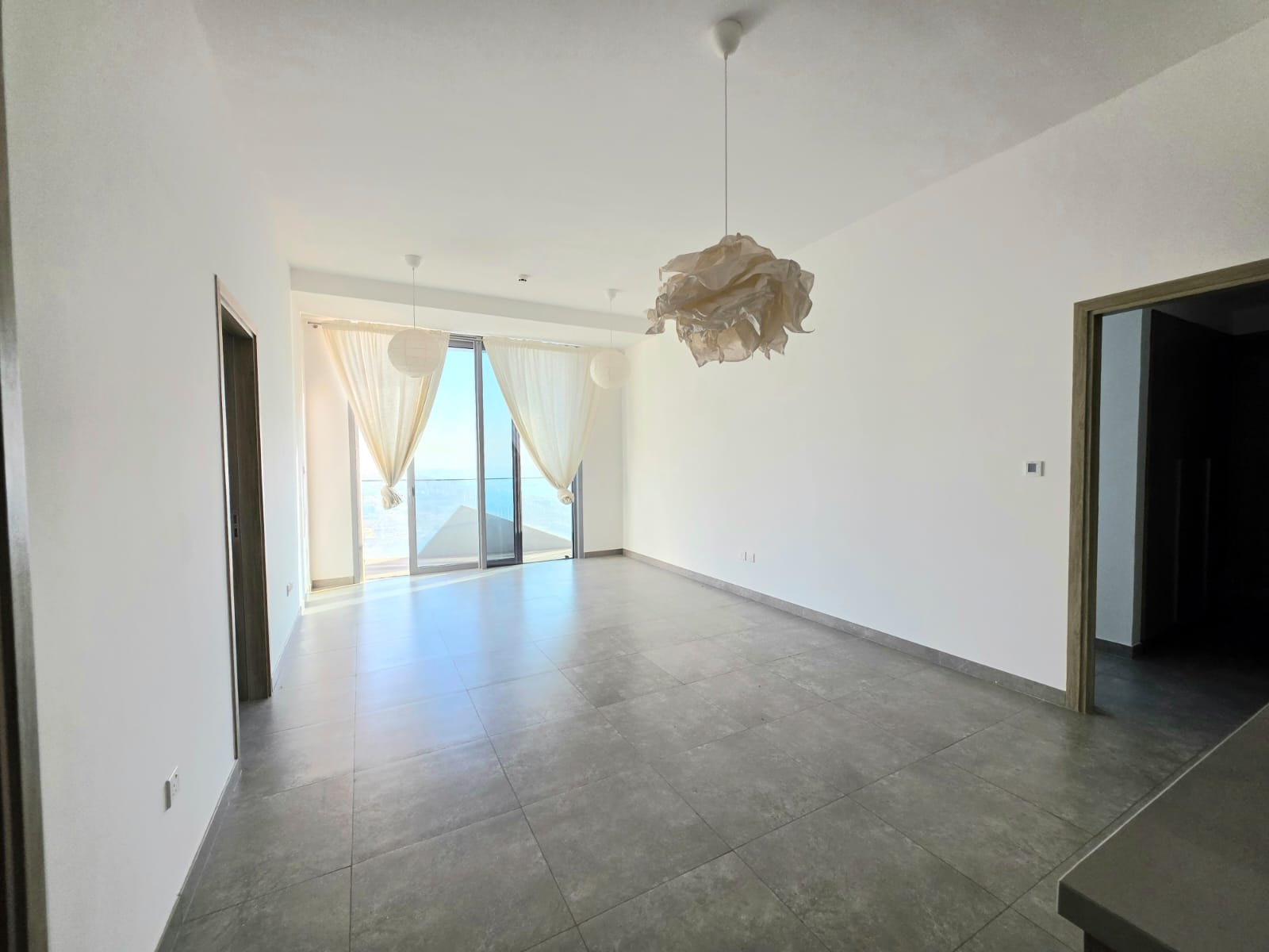 Full Marina view +Maids Room High floor