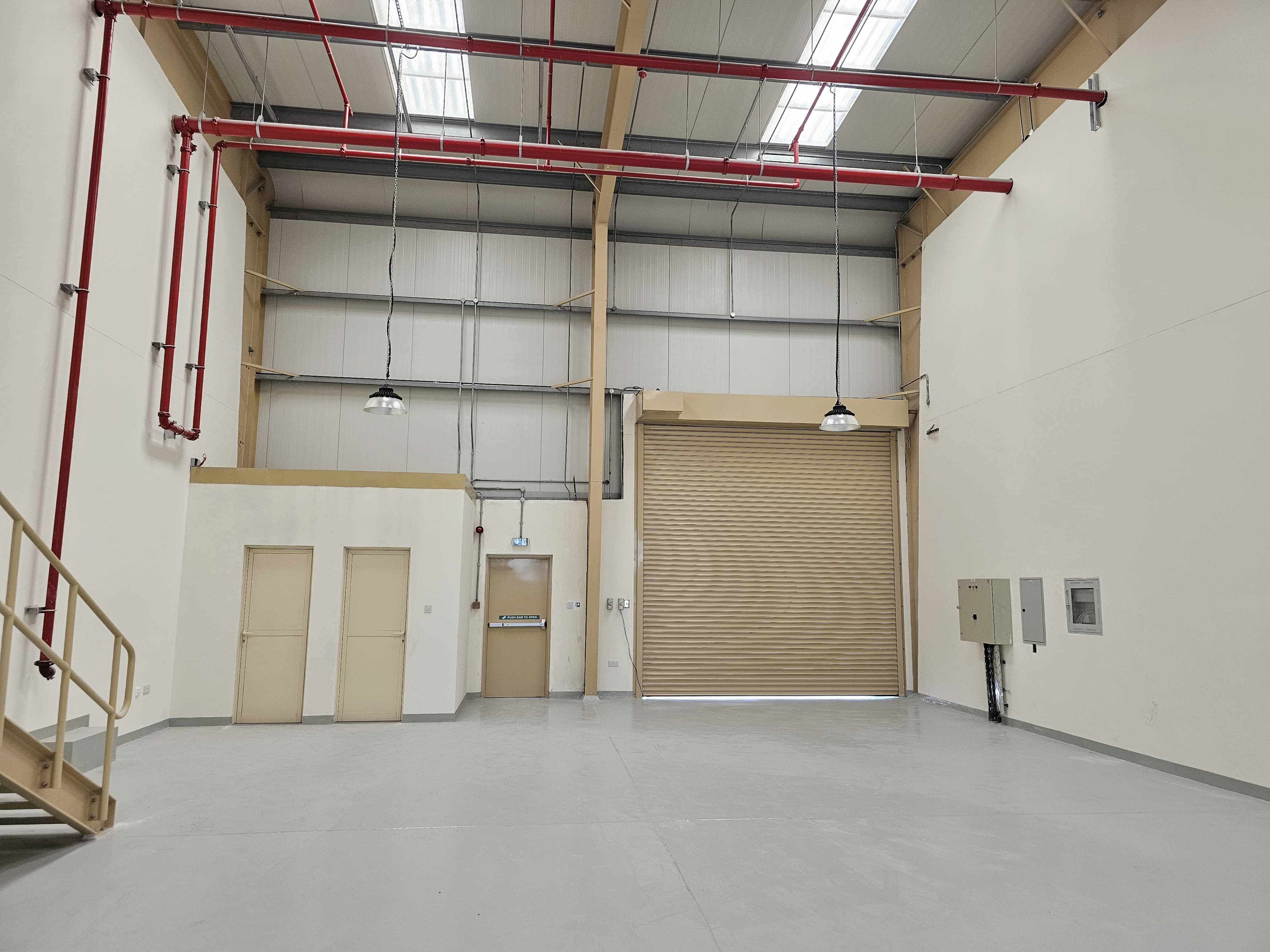 SPACIOUS WAREHOUSE | JABAL ALI | PRIME LOCATION