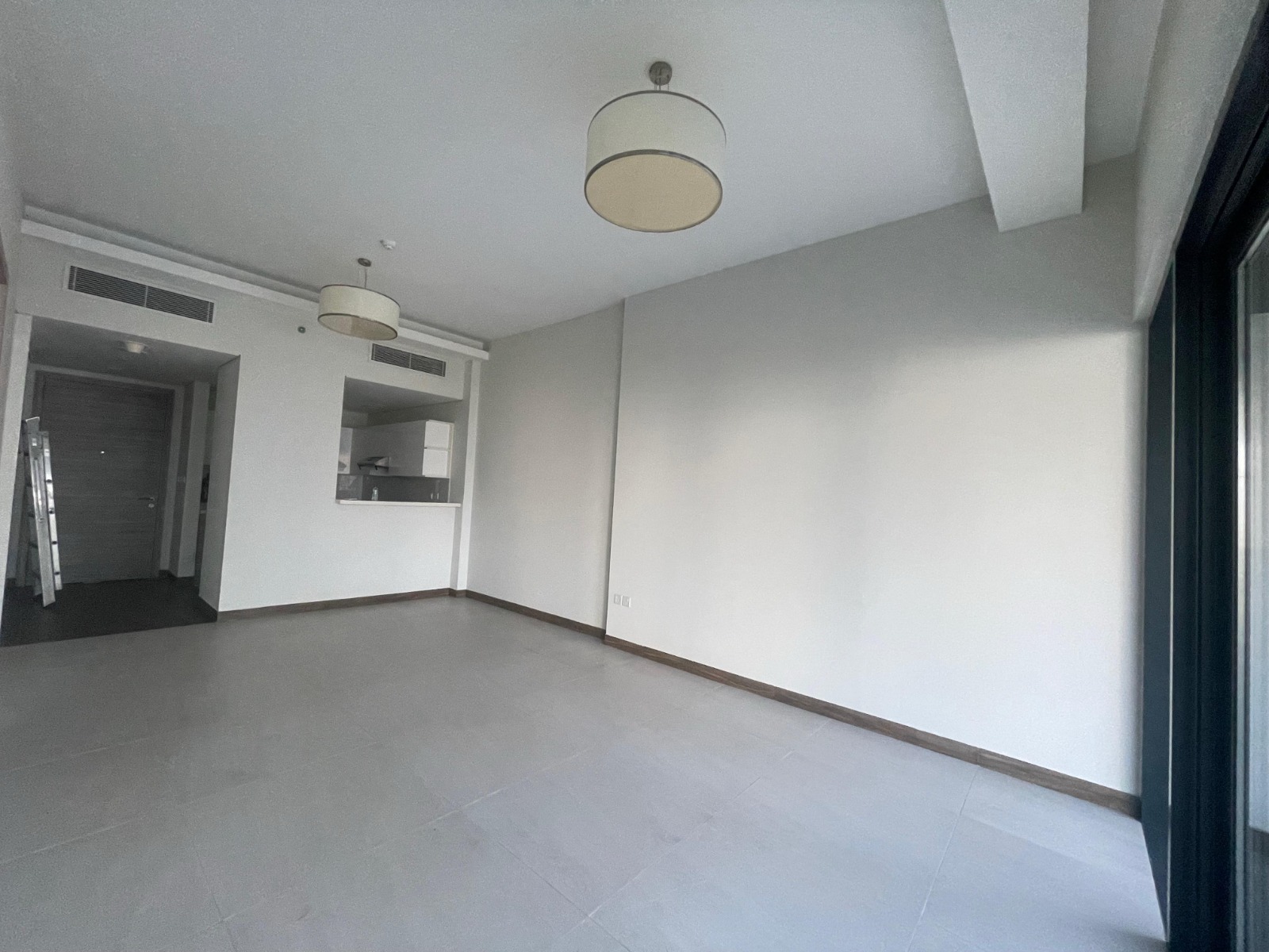 Bright | Big Layout | Community View