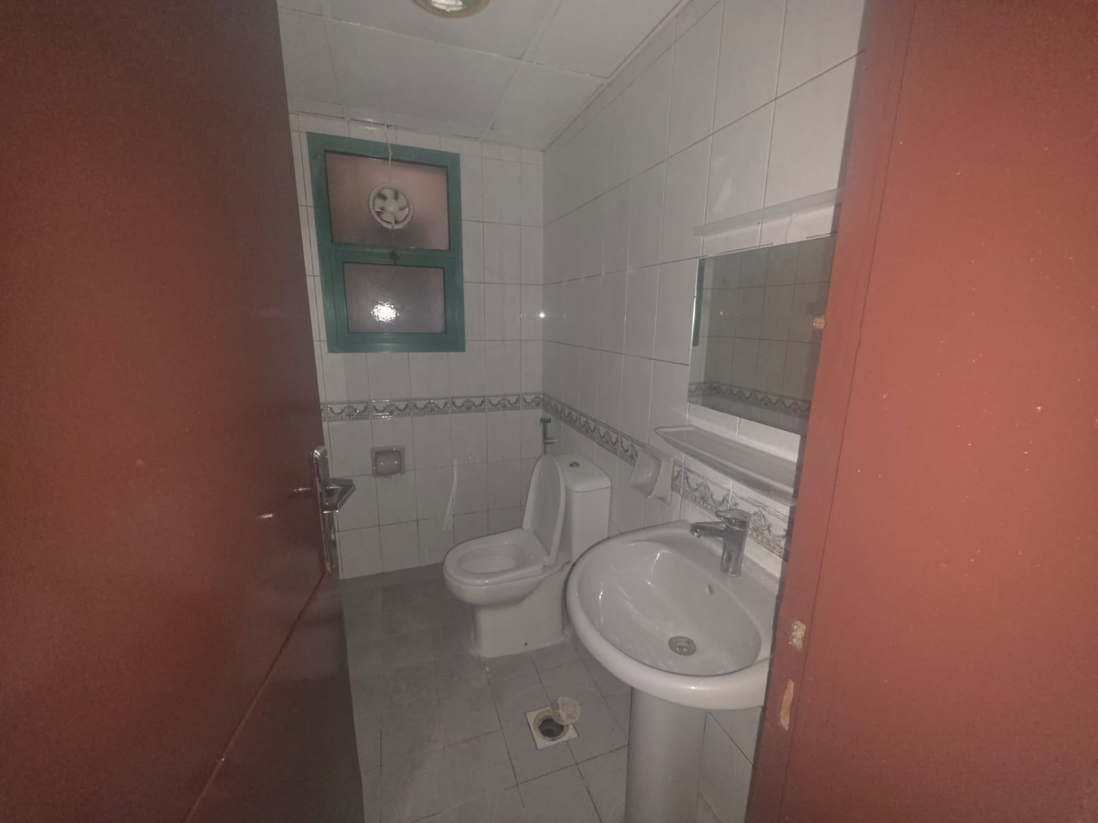 Spacious Layout | Big balcony | Near Bus Stop
