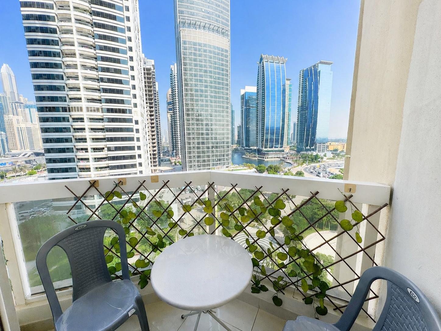 Elegant Home | Balcony | Convenient Location