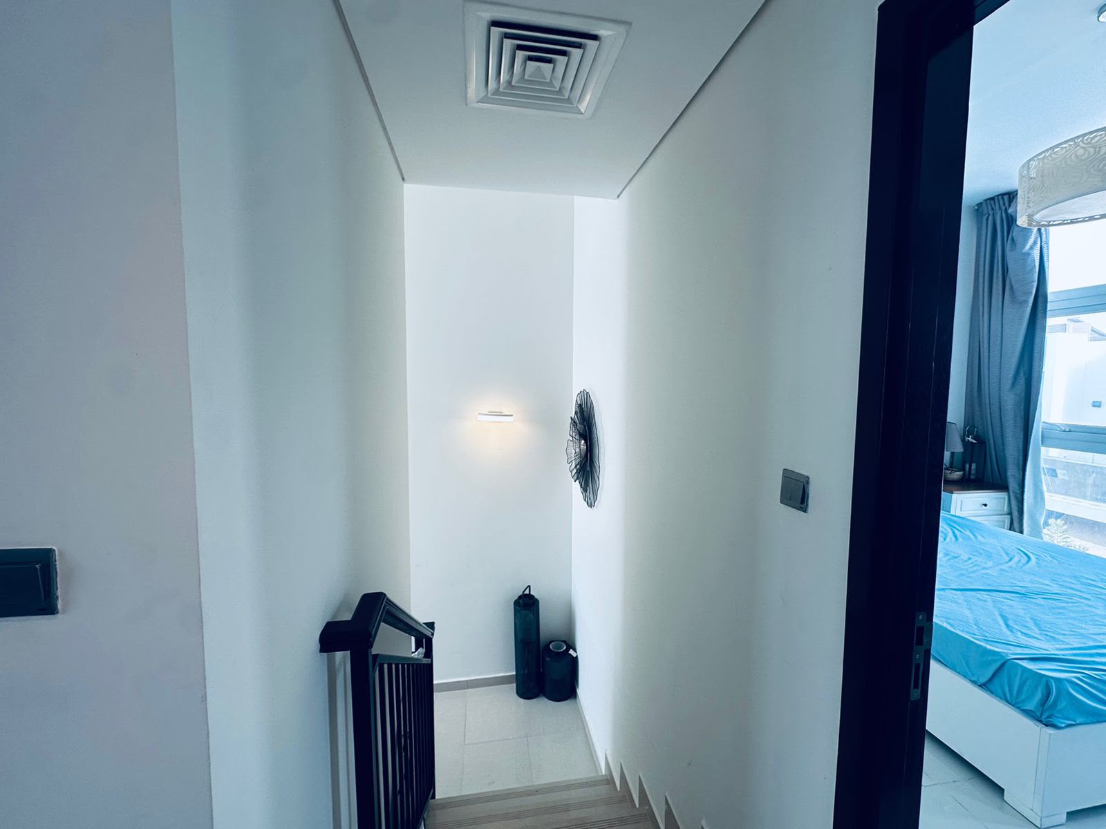 Spacious 2-Bedroom | Semi-Furnished | Balcony · image 4