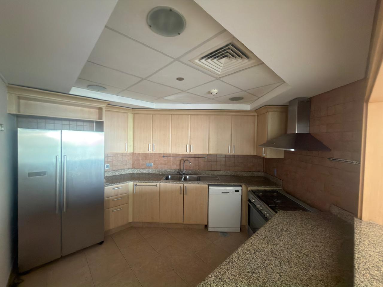 Maid | Full Sea View | Private Beach Access