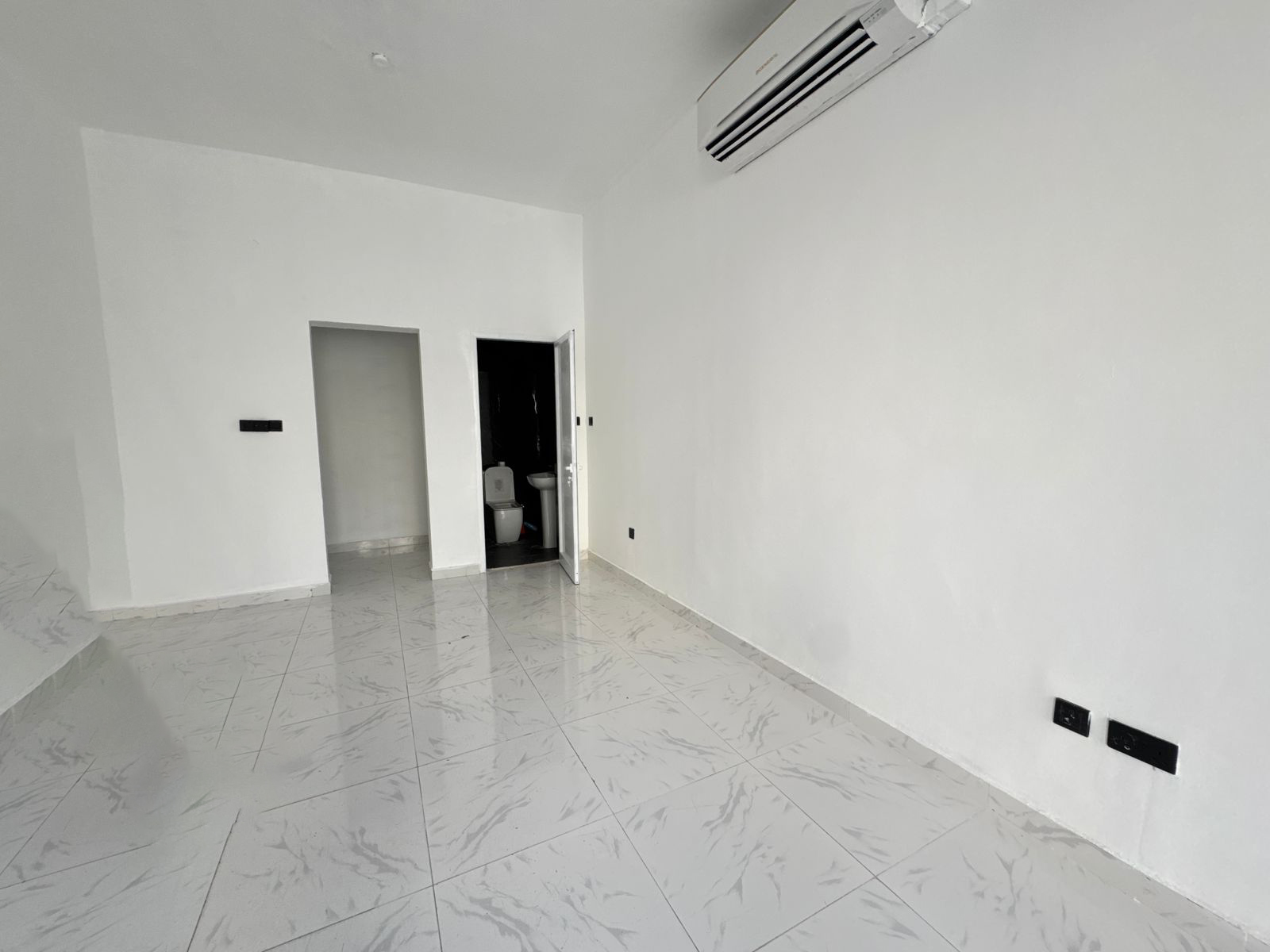 Commercial Shop | For Rent at Al Karama