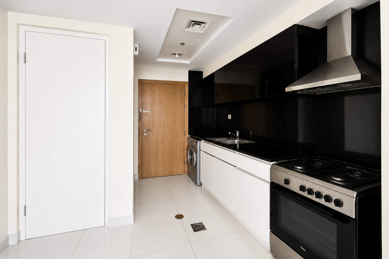 Spacious Studio | Prime Business Bay | Park Central