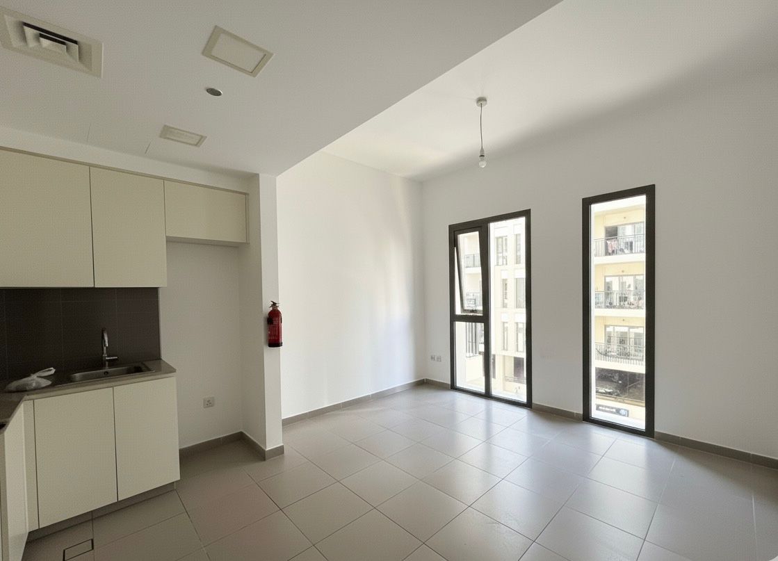 Prime Location in Dubai | 2nd Floor Apartment photo 3
