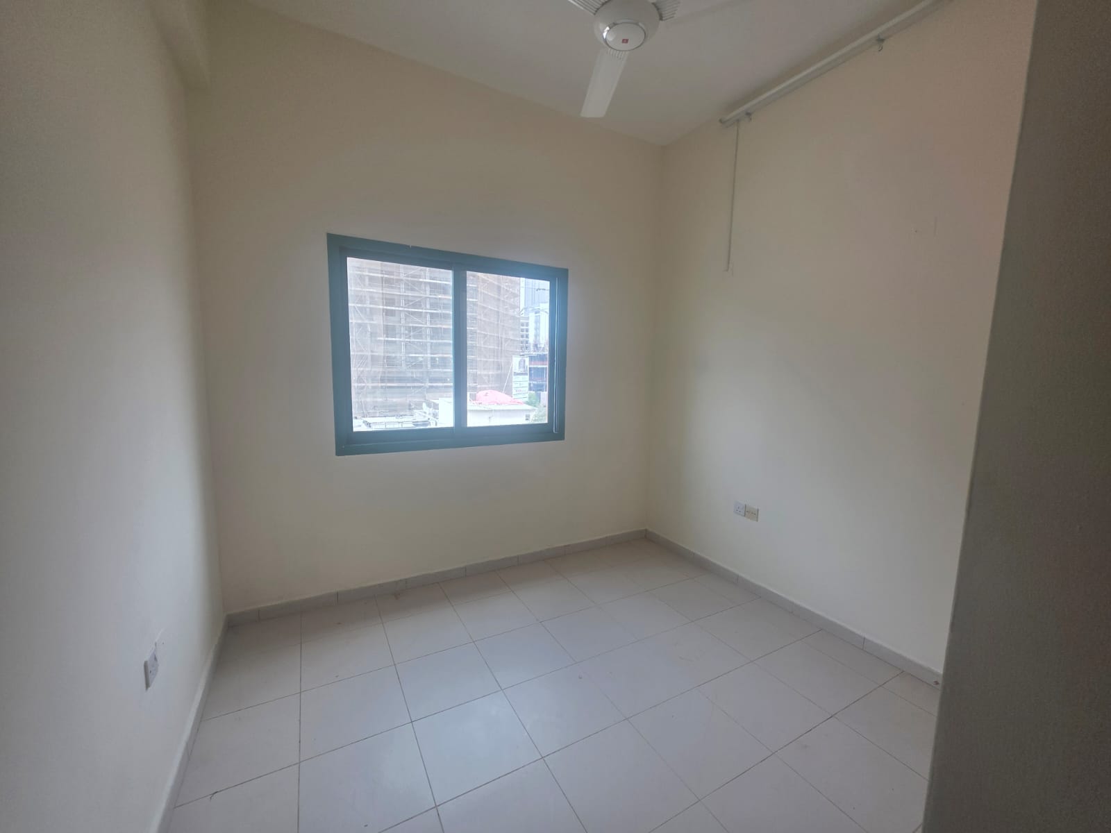 Spacious Layout | Big balcony | Near Bus Stop