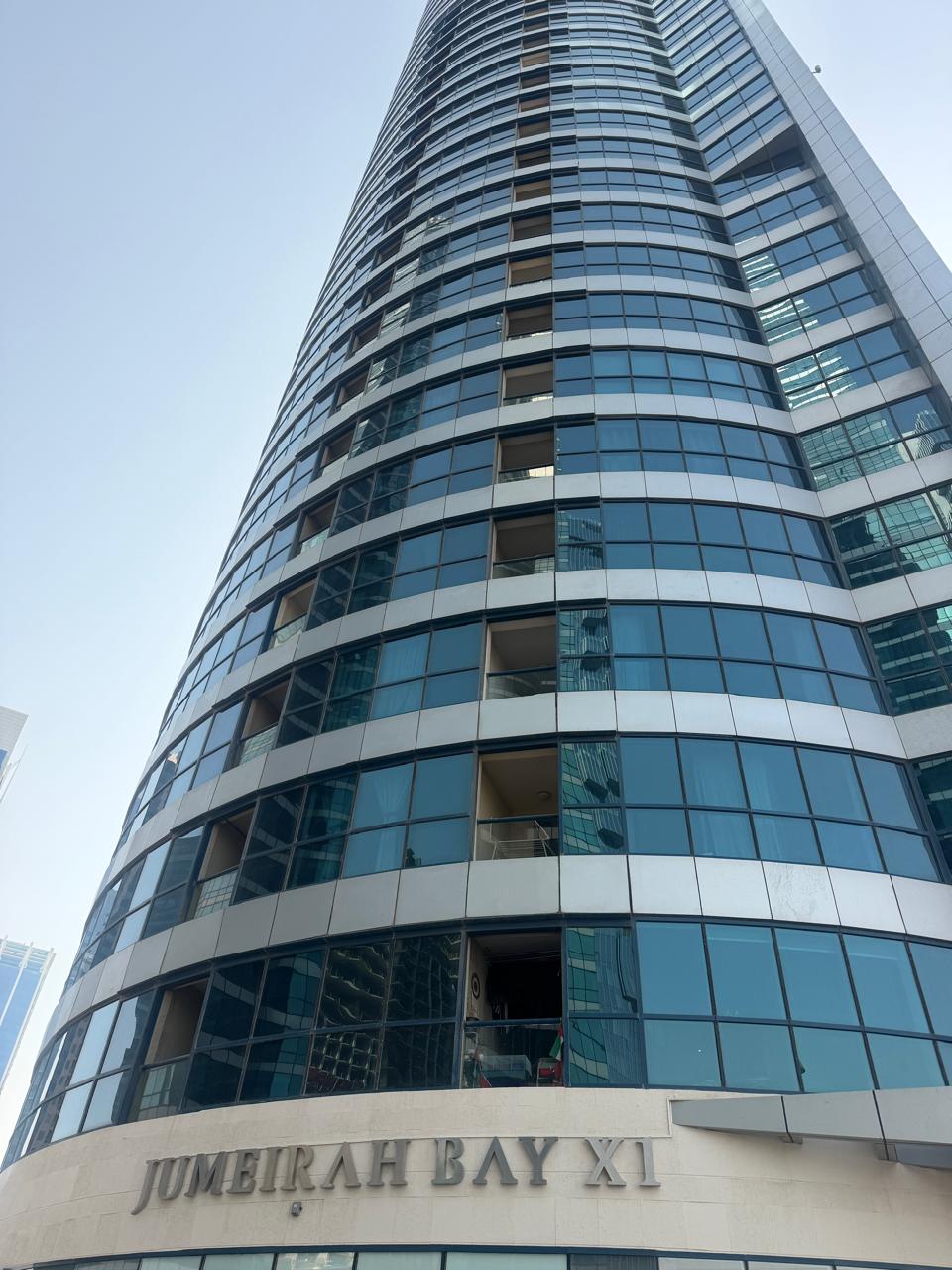 Modern 1BR in Jumeirah Bay X1 | 2 Bath | Parking photo 5