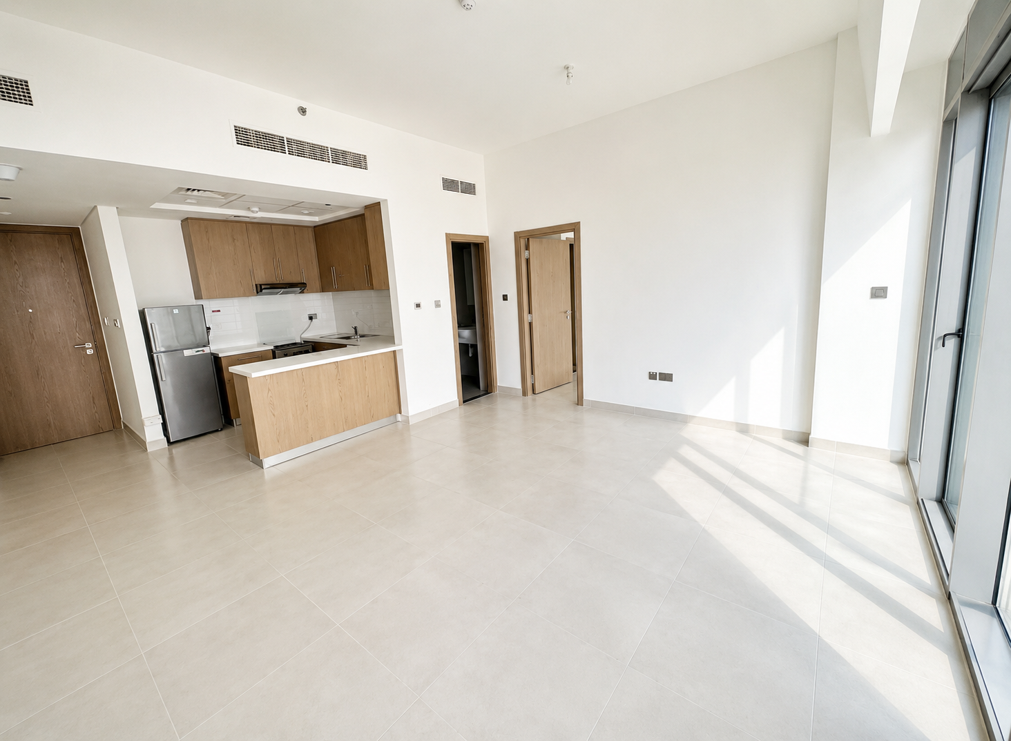 Elegant Residence | Bright Interiors | Best Value