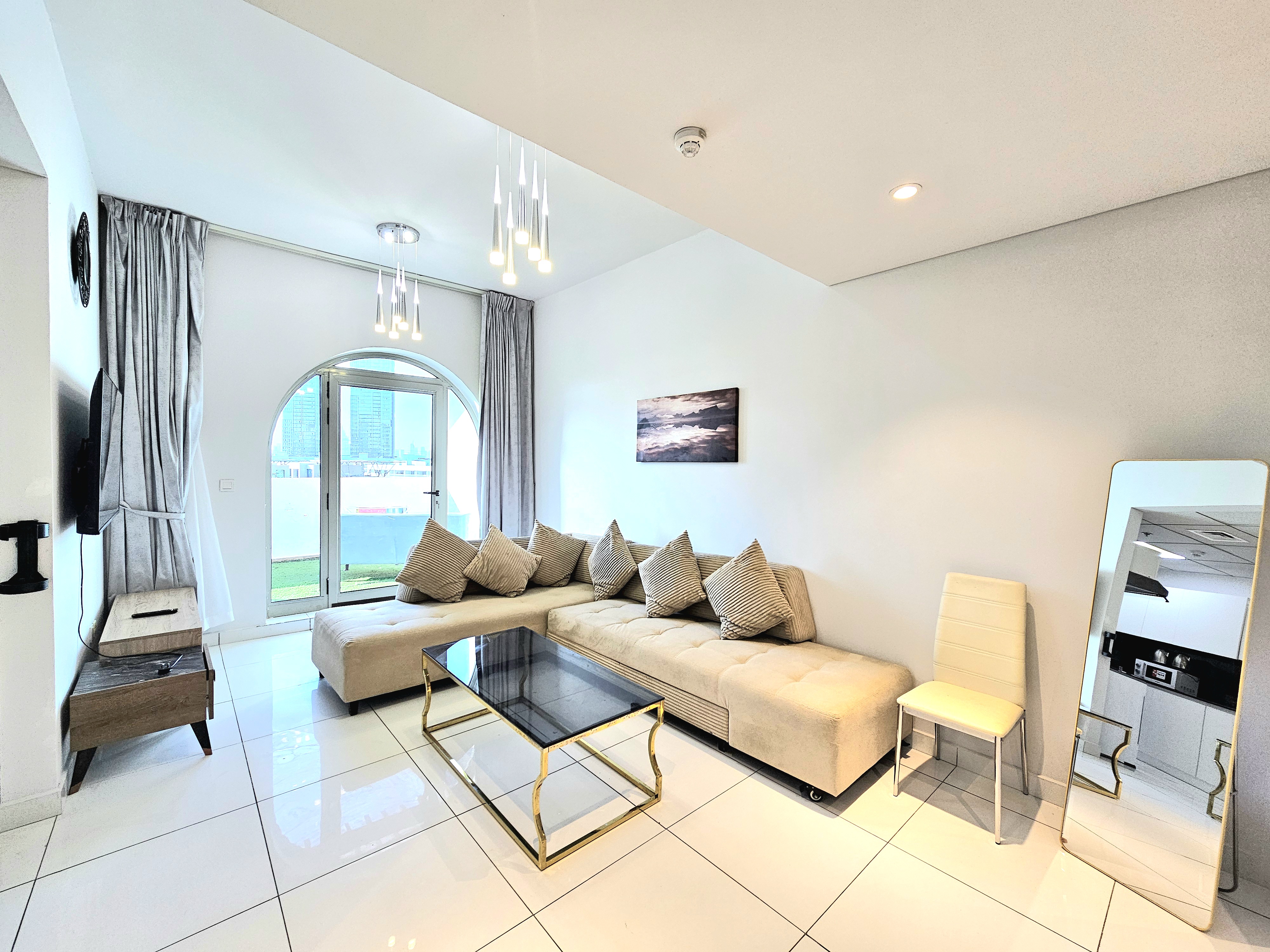 Furnished 2-bed apartment in Plazzo Heights