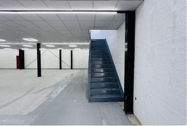 SPACIOUS WAREHOUSE | AL QUOZ | PRIME LOCATION