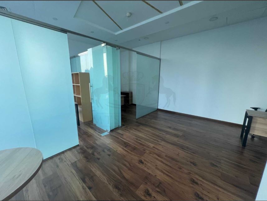 Quality office | Read to Move-in at Park Lane Tower