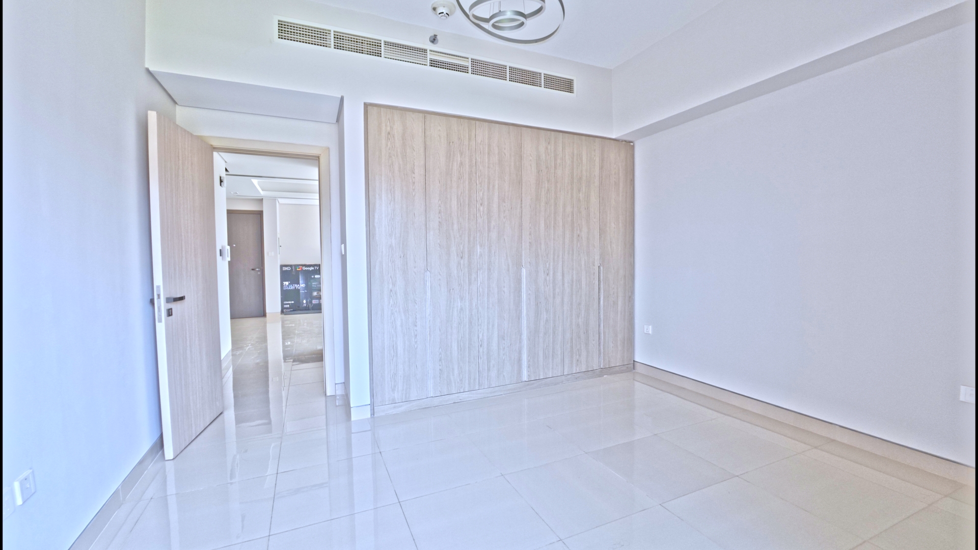 Spacious Layout | Vacant |with Balcony | Open Kitchen Prime Location