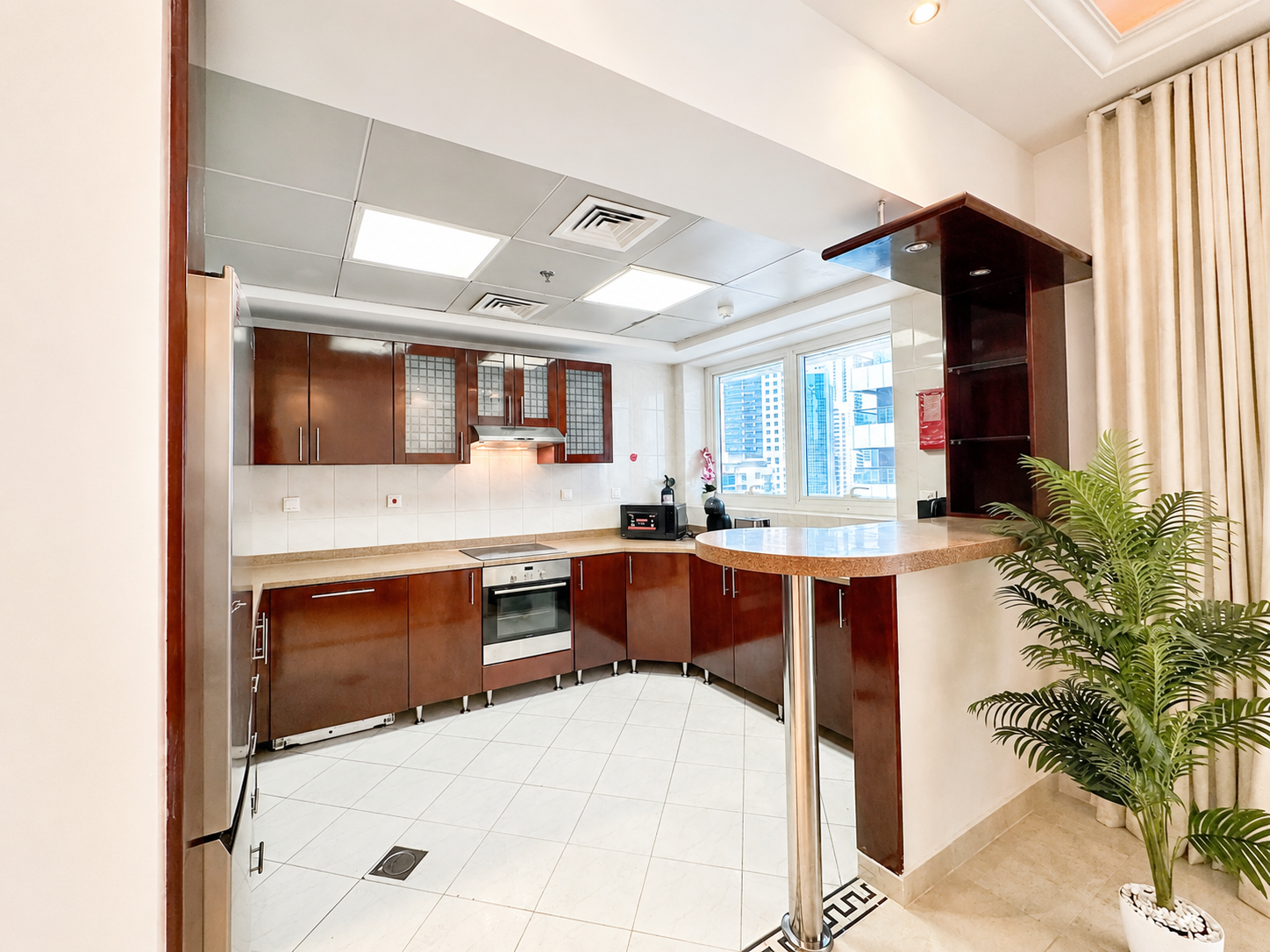 Modern Marina Residence | Private Balcony | Vacant