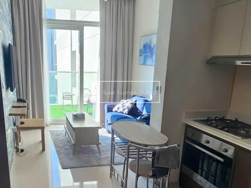 Fully Furnished | Pool and Park View | Ready