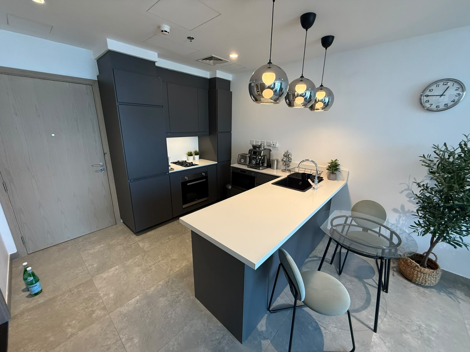 Luxury Marina Skyline View | Spacious Layout | Waterfront Living | Vacant