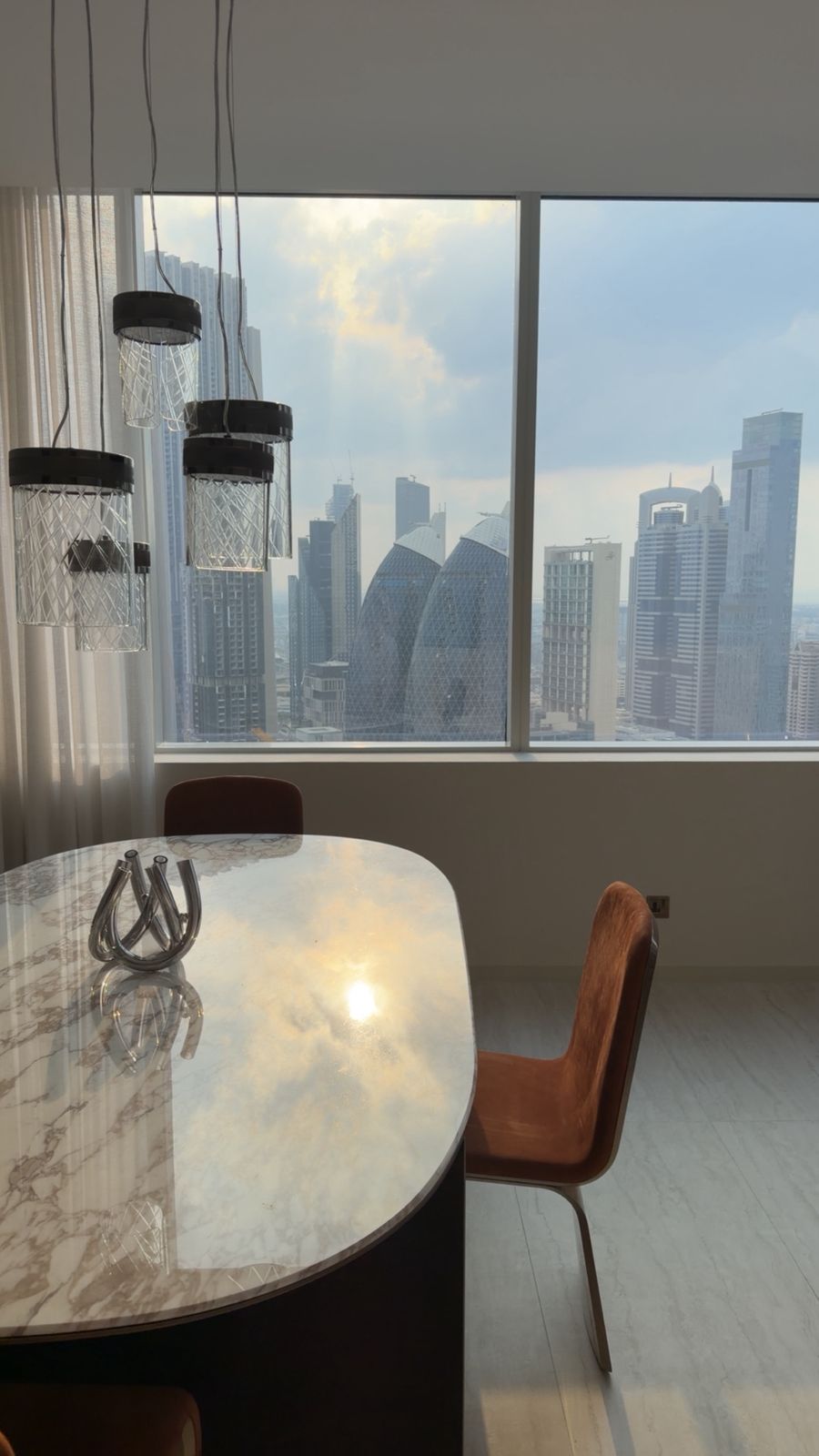 Bentley Home Interior | Fully Furnished | Bills Included