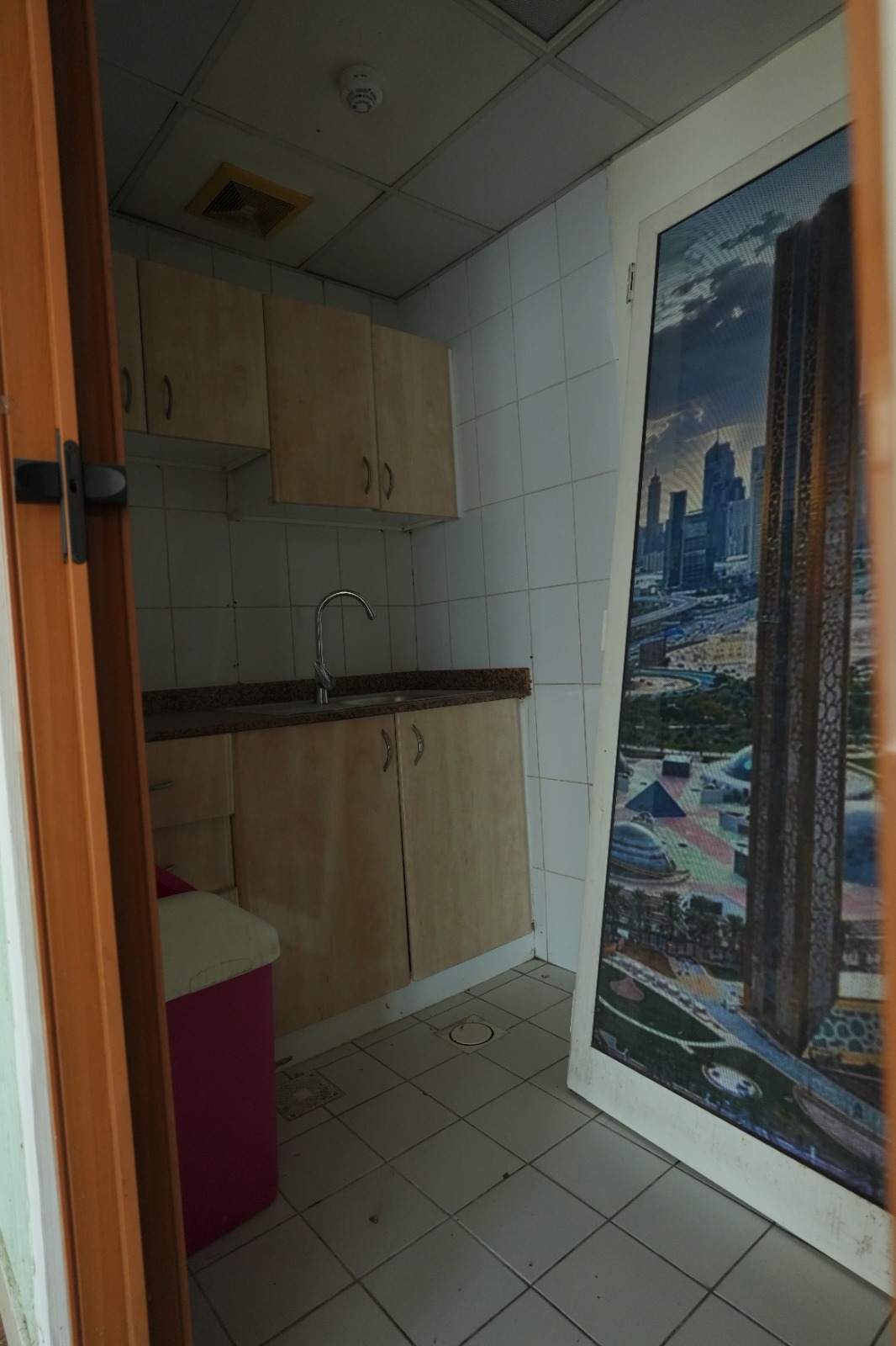 Corner Shop | Prime Location | Spacious Layout