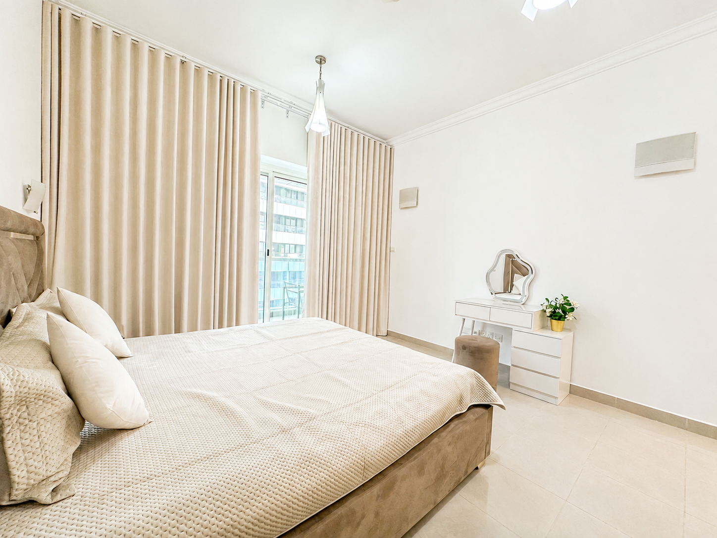 Modern Marina Residence | Private Balcony | Vacant