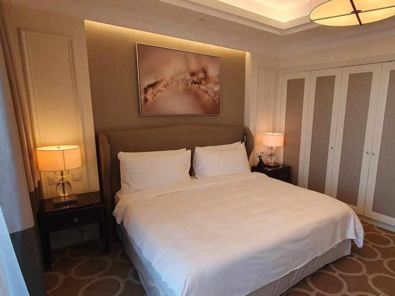 Huge in Size | High Floor | Fully Furnished