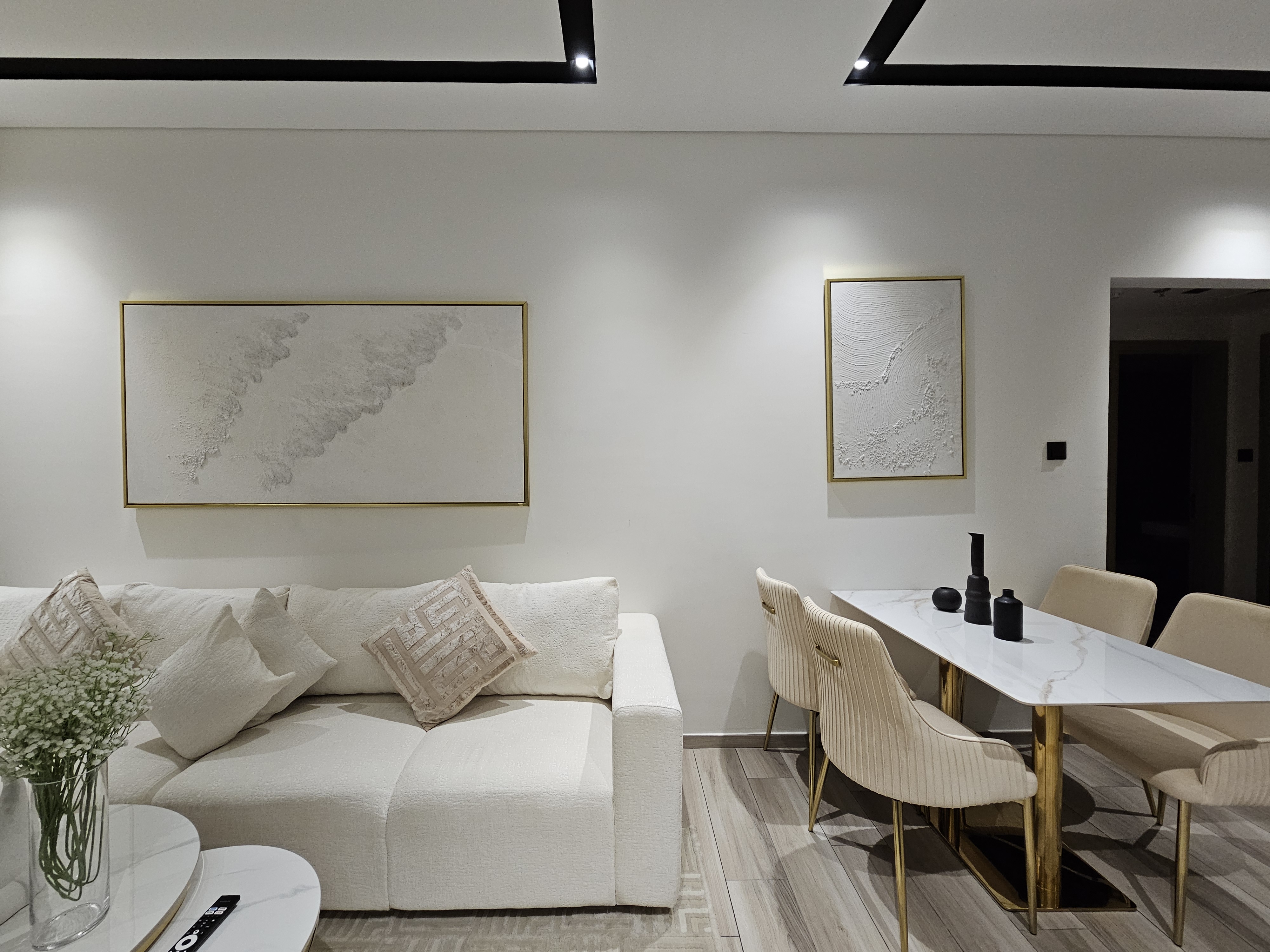 Furnished 1-bed apartment in Nicholas Residence