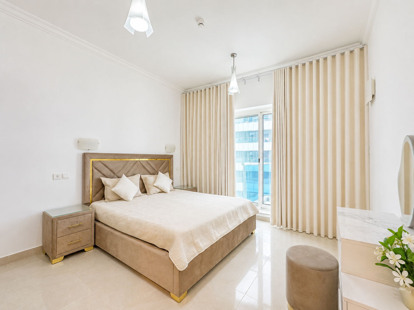 Modern Marina Residence | Private Balcony | Vacant