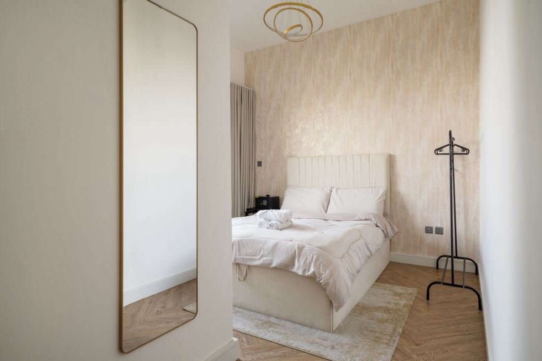 Fully Furnished | Corner Unit | Large Plot | Vacant