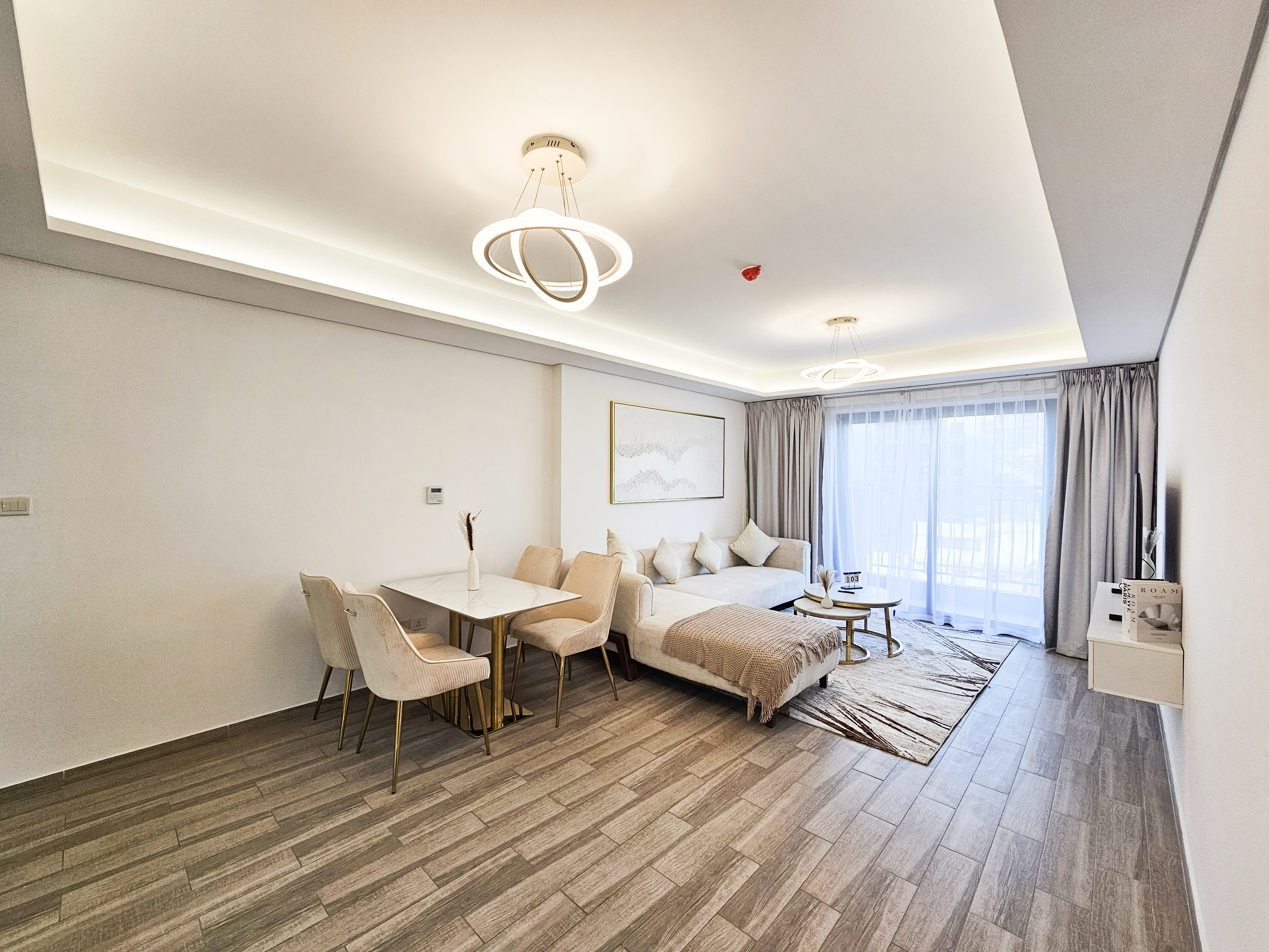 Furnished 2-bed apartment in Laya Mansion