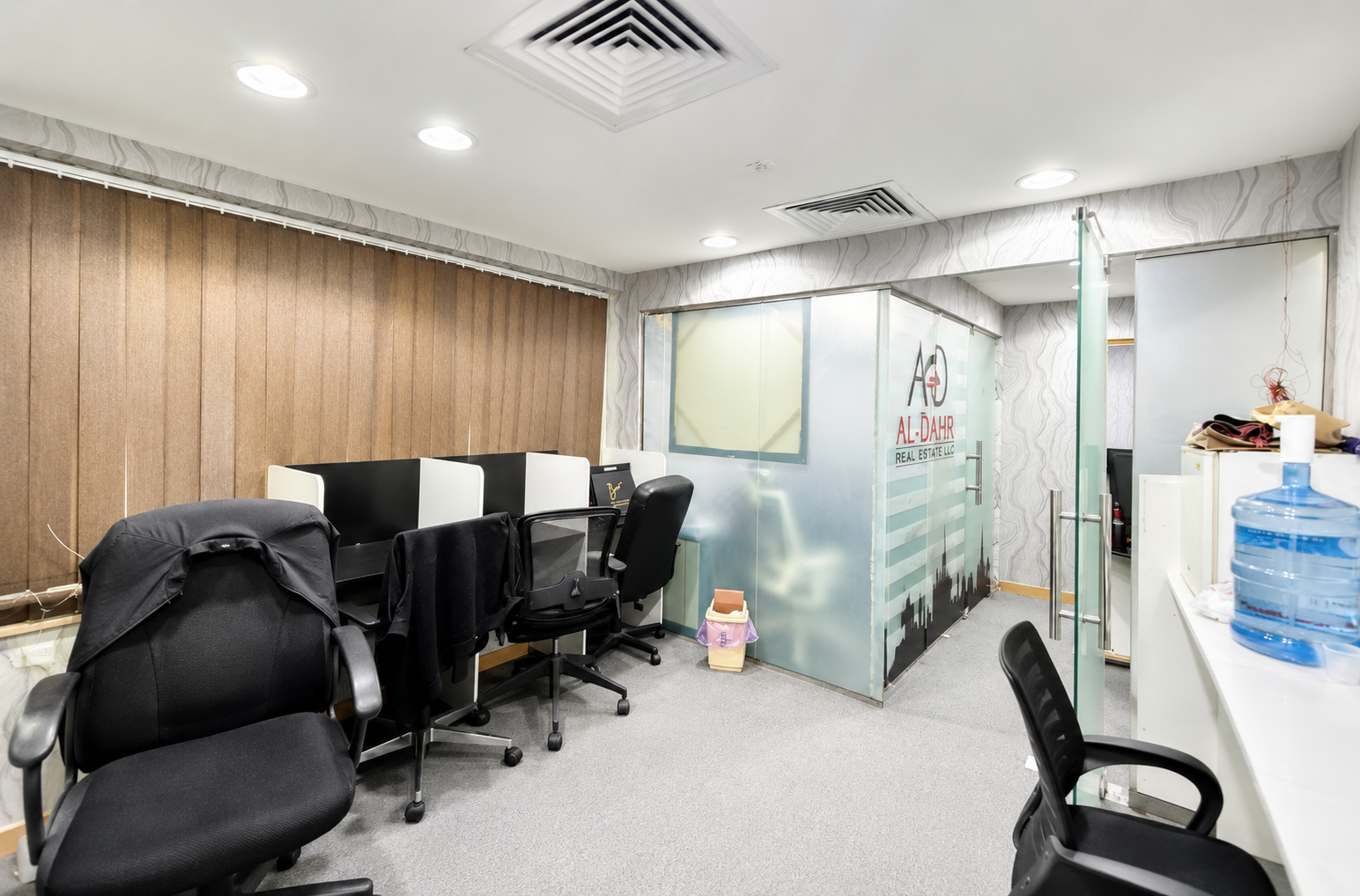 500 SQFT | Fully Furnished | Fitted Office | Ready to Move | Walkable from Metro Station