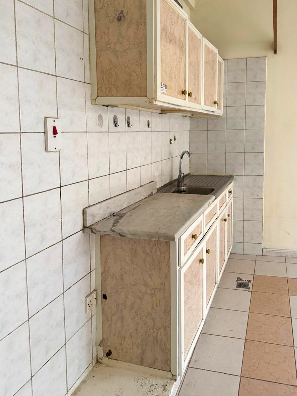 Studio in Bur Dubai | Near Metro | Balcony | Open Kitchen